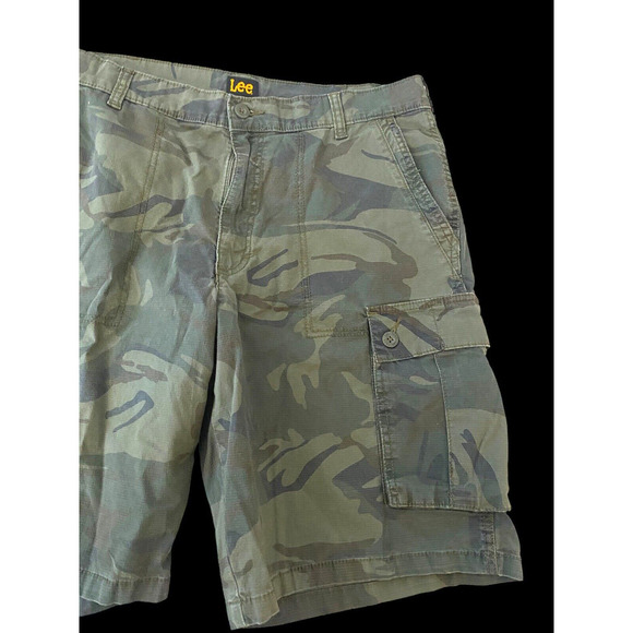 Lee Cargo Camo Shorts Size 36 Mens Camouflage Baggy Y2K Pockets Vintage 2000s - Picture 2 of 10